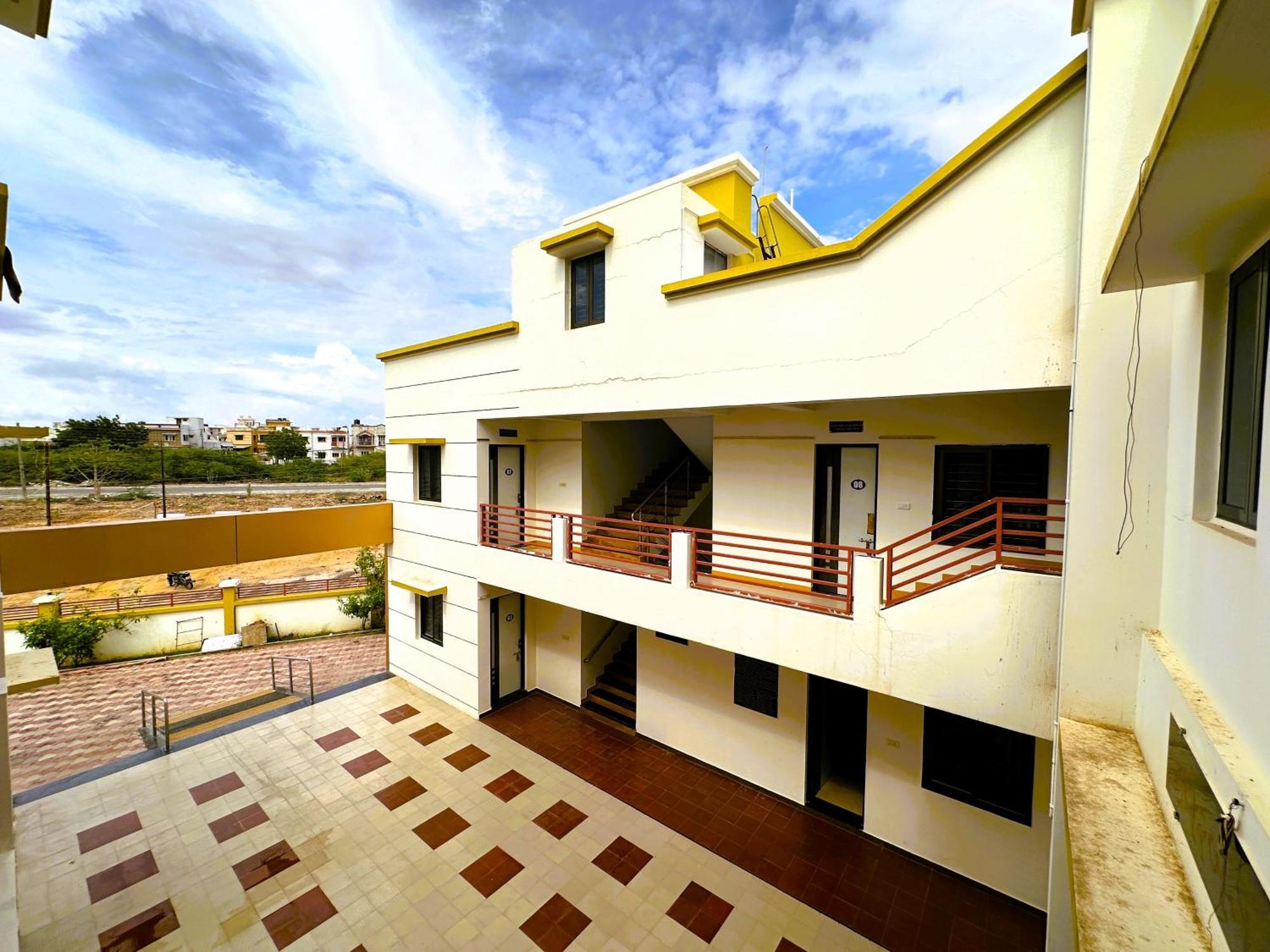 Hotel Ranjan Vadi Bhuj Exterior foto